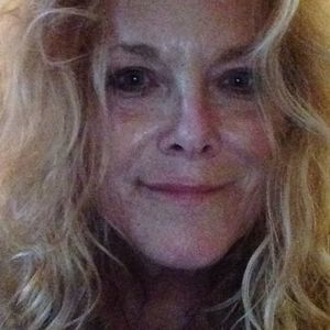 Meet your Posher, Connie